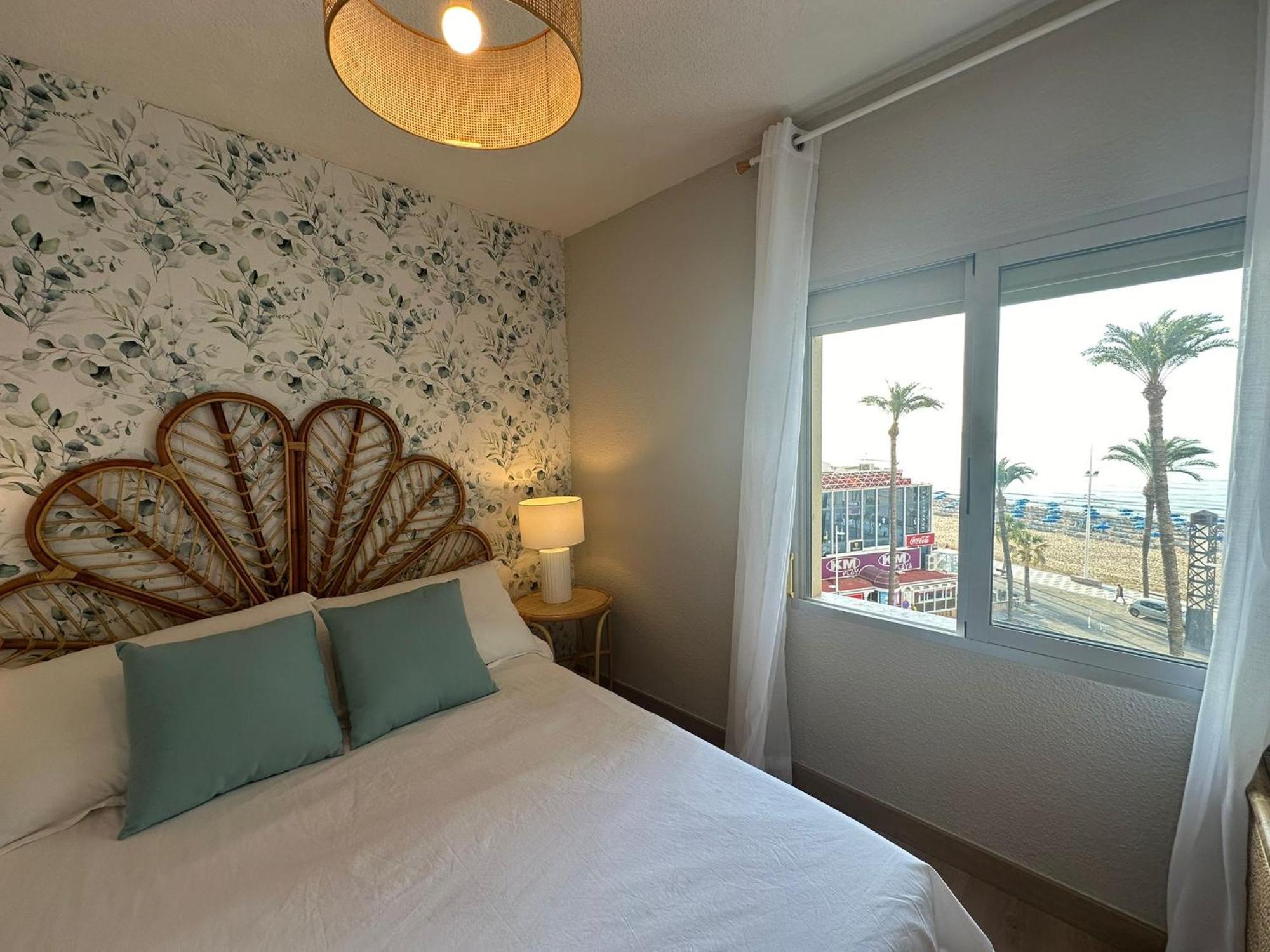 Apartamento La Concha Playa De Levante Бенидорм Екстериор снимка